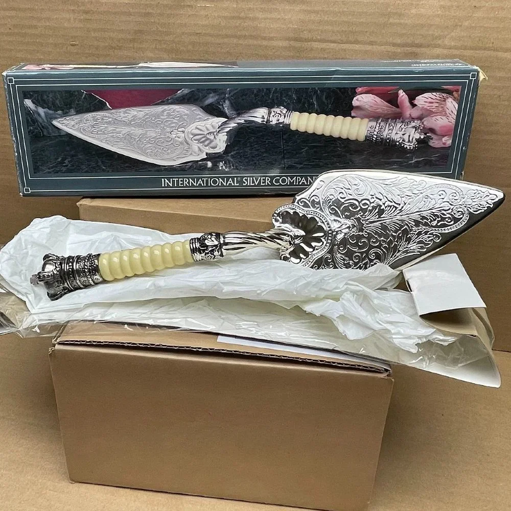 NIBWOT International Silver Company Silverplate Cake Trowel, Wedding/Anniversary